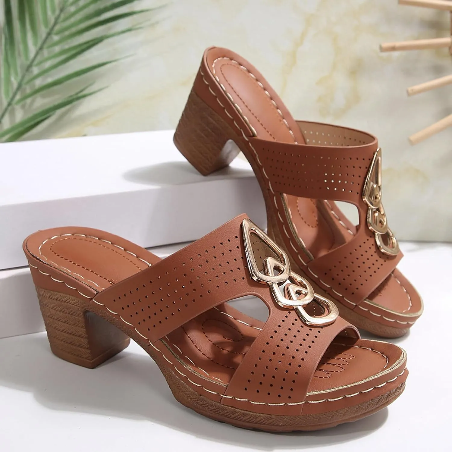 Sandals for Women 2025 Suede Platform Chunky Heel Retro Sandals with Adjustable Buckle Fashion Platform Block Heels