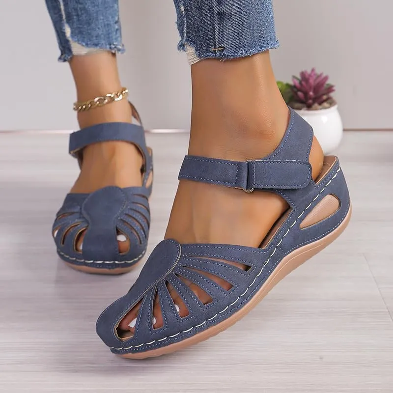 Summer Sandals for Women Fisherman Hollow Out Walking Sandals Closed Toe Slip On Shoes Cushion Platform Arch Support Shoes Casual Breathable Beach Fashion Footwear