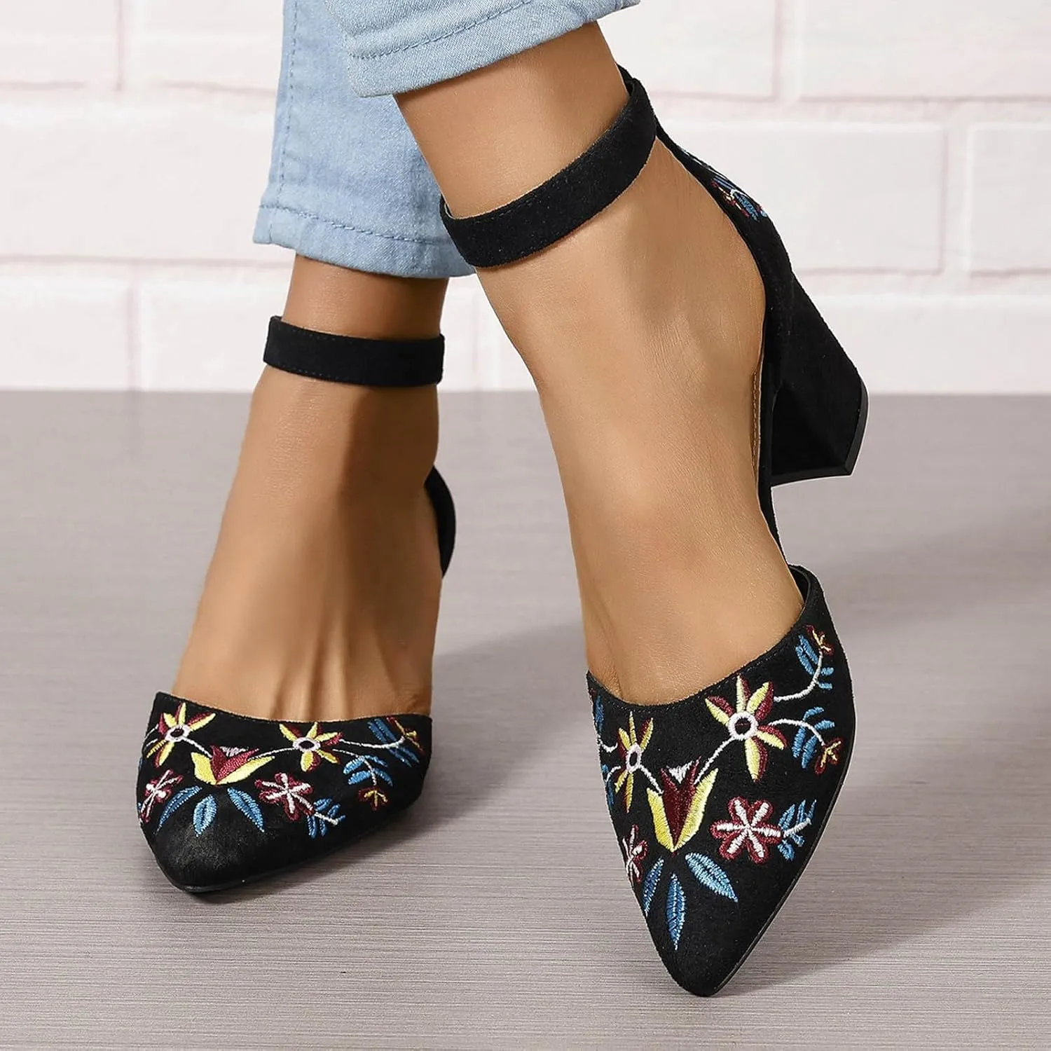 Women's Ankle Strap Pointed Toe Block Heels with Ankle Strap Ladies High Heels Women's Sandals Clear Heels